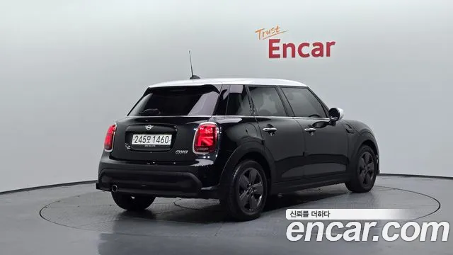 Mini Hatch 2023 thumb 2