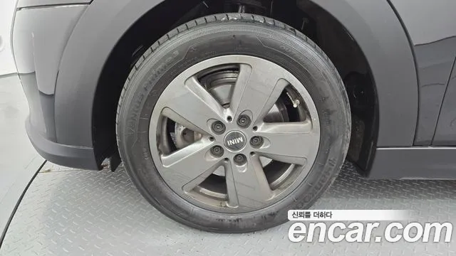 Mini Hatch 2023 thumb 5