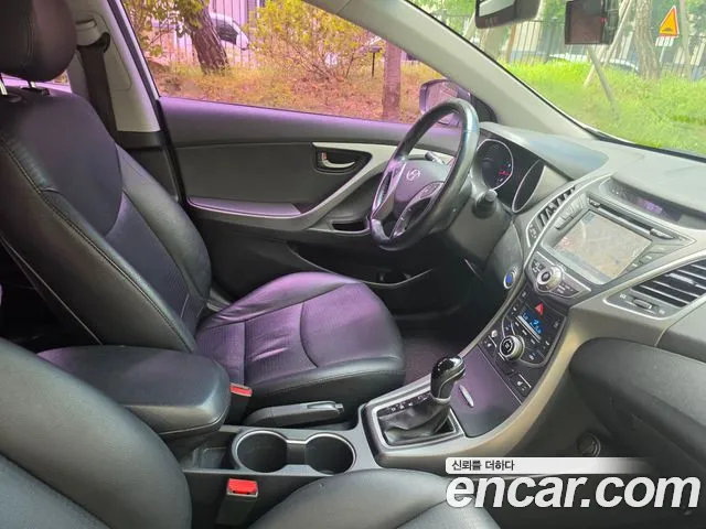Hyundai Avante 2013 thumb 7