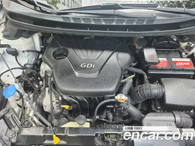 Hyundai Avante 2013 thumb 8