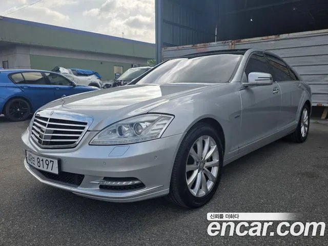 Mercedes-Benz S-Класс 2011 thumb 3