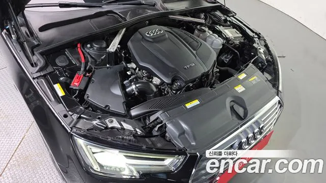 Audi A4 2019 thumb 6