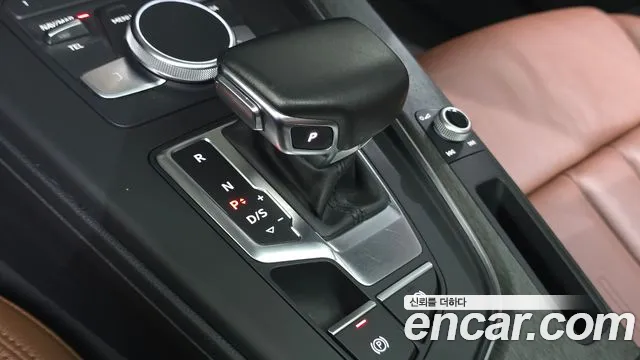 Audi A4 2019 thumb 9