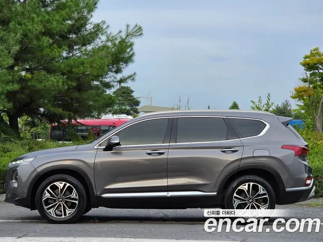 Hyundai Santa Fe 2019 thumb 4