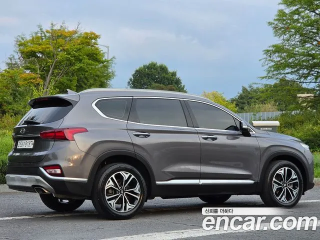 Hyundai Santa Fe 2019 thumb 8