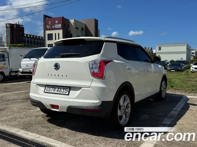 KG_Mobility_Ssangyong TIBOLI 2015 thumb 2