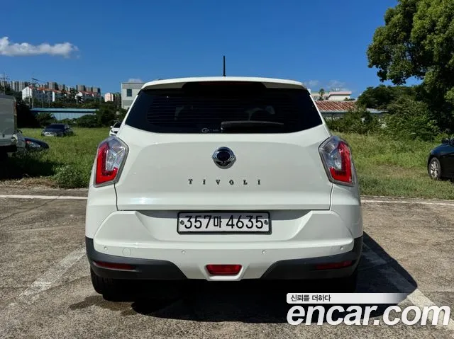 KG_Mobility_Ssangyong TIBOLI 2015 thumb 4