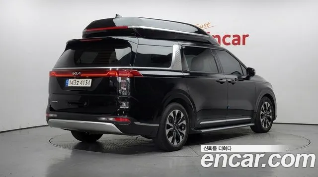 Kia Carnival 2022 thumb 2