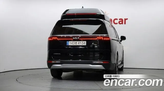 Kia Carnival 2022 thumb 4