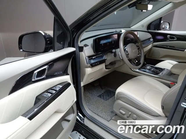Kia Carnival 2022 thumb 10