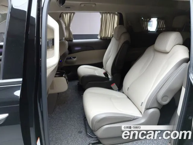Kia Carnival 2022 thumb 12