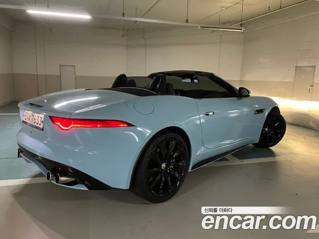 Jaguar F-Type 2013 thumb 6