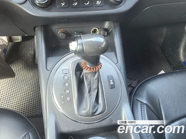 Kia Sportage 2012 thumb 8
