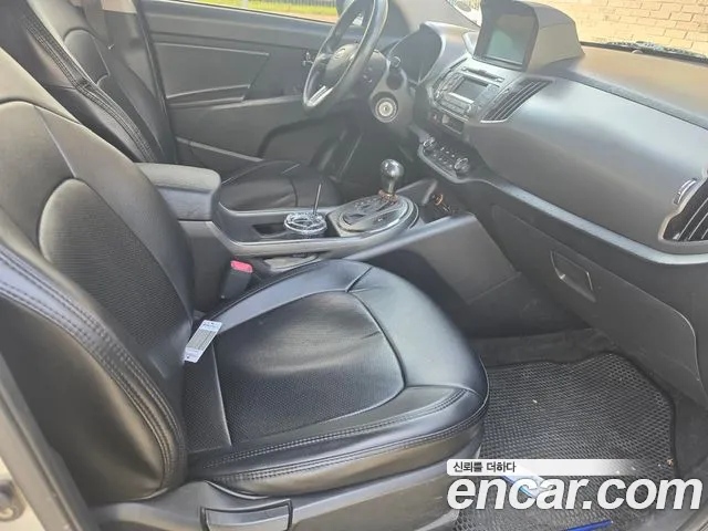 Kia Sportage 2012 thumb 10