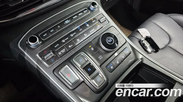 Hyundai Santa Fe 2023 thumb 8