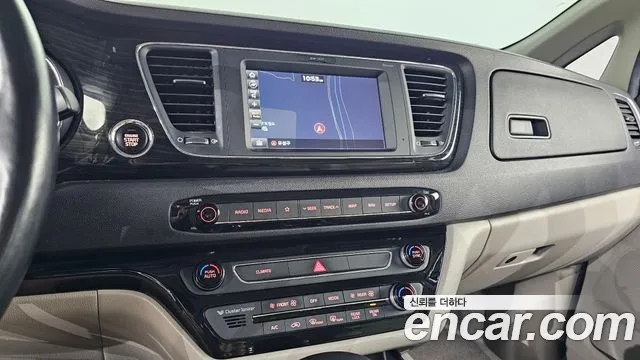 Kia Carnival 2019 thumb 12