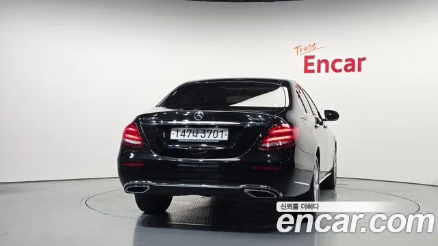 Mercedes-Benz E-Класс 2019 thumb 4