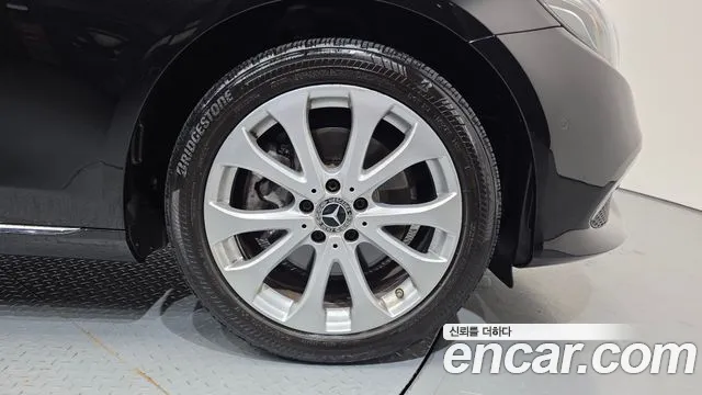 Mercedes-Benz E-Класс 2019 thumb 5