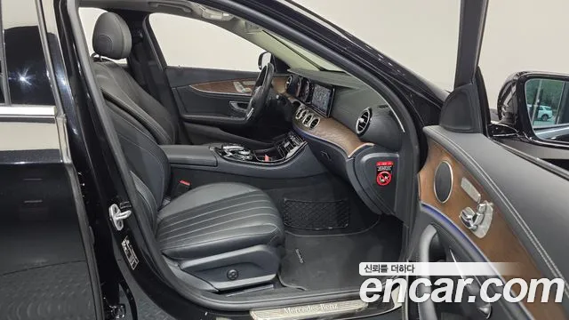 Mercedes-Benz E-Класс 2019 thumb 11