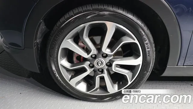KG_Mobility_Ssangyong TIBOLI 2015 thumb 5