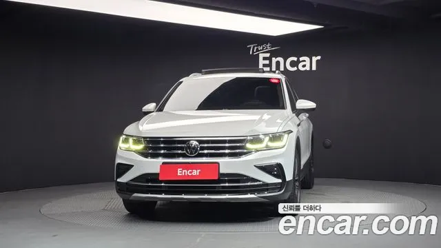 Volkswagen Tiguan 2021 thumb 3