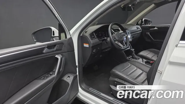 Volkswagen Tiguan 2021 thumb 10