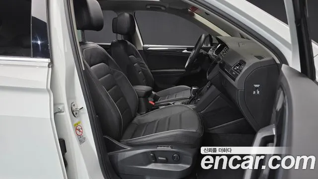 Volkswagen Tiguan 2021 thumb 11