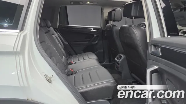 Volkswagen Tiguan 2021 thumb 12