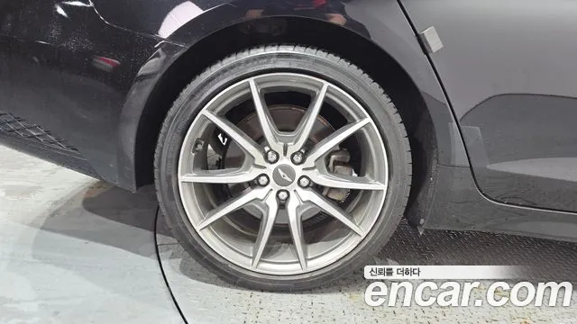 Genesis G70 2021 thumb 5