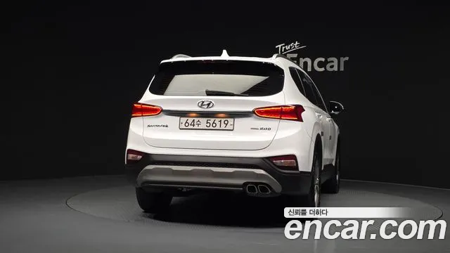 Hyundai Santa Fe 2019 thumb 4