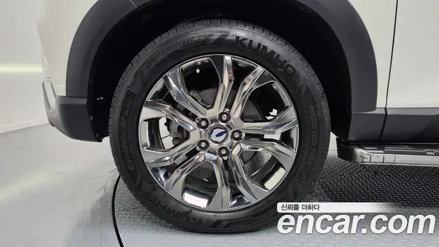 KG_Mobility_Ssangyong Rexton 2017 thumb 5