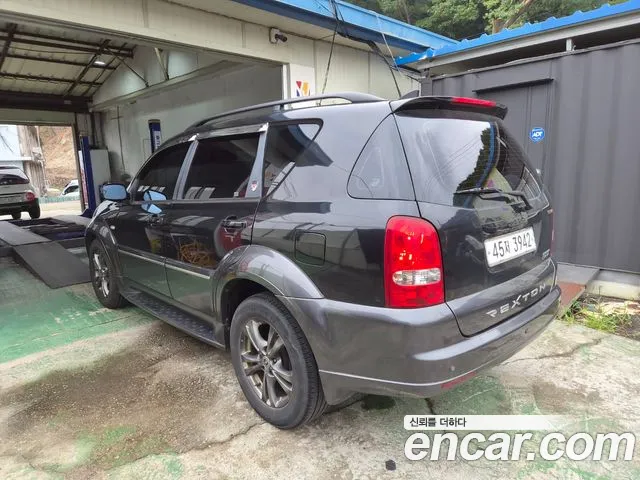 KG_Mobility_Ssangyong Rexton 2011 thumb 2