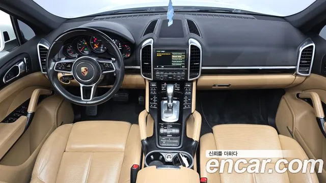 Porsche Cayenne 2016 thumb 7