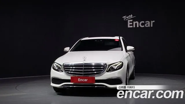Mercedes-Benz E-Класс 2017 thumb 3
