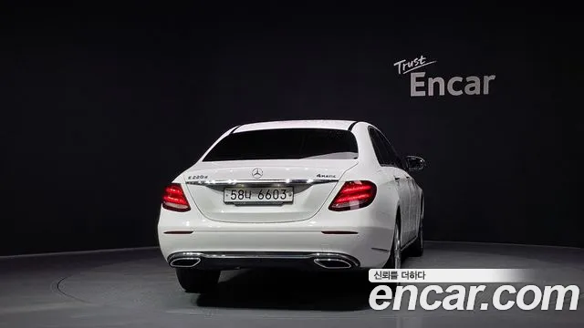 Mercedes-Benz E-Класс 2017 thumb 4