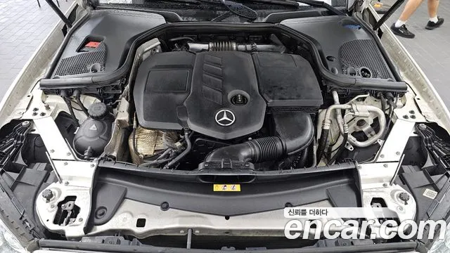 Mercedes-Benz E-Класс 2017 thumb 6