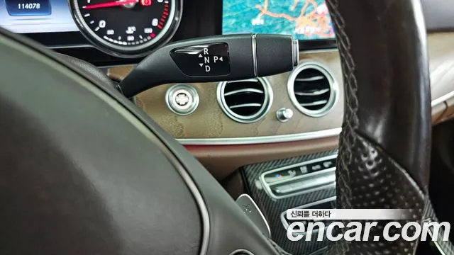 Mercedes-Benz E-Класс 2017 thumb 9