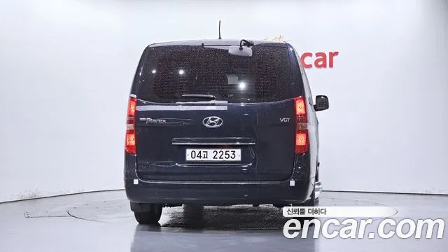 Hyundai Starex 2019 thumb 4