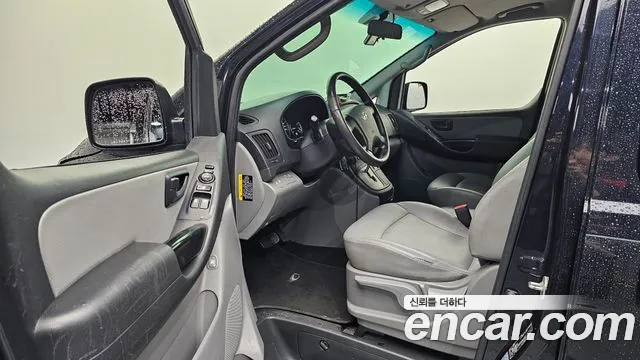 Hyundai Starex 2019 thumb 10