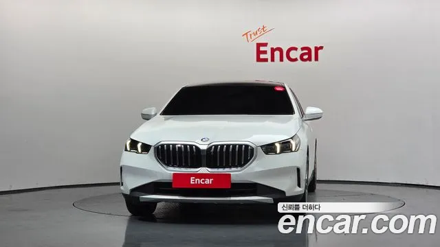 BMW 5 серии 2025 thumb 3