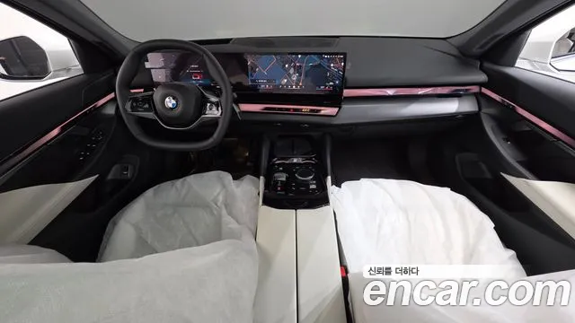 BMW 5 серии 2025 thumb 7