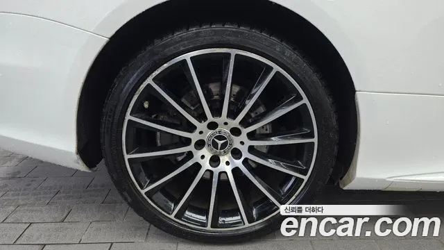 Mercedes-Benz SL-Класс 2018 thumb 5