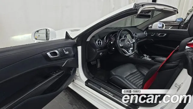 Mercedes-Benz SL-Класс 2018 thumb 10