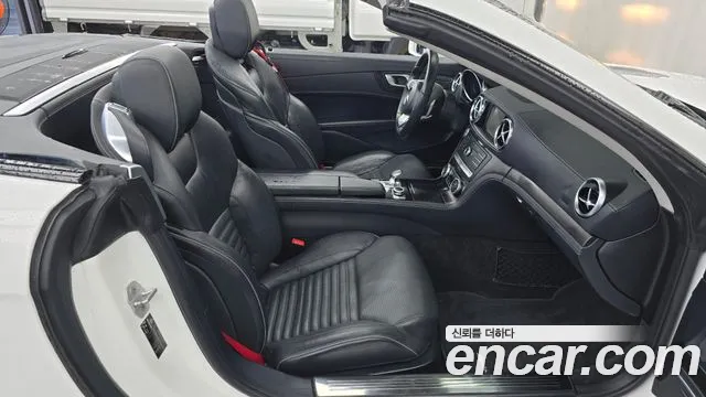 Mercedes-Benz SL-Класс 2018 thumb 11