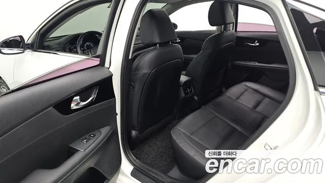 Kia K3 2019 thumb 12