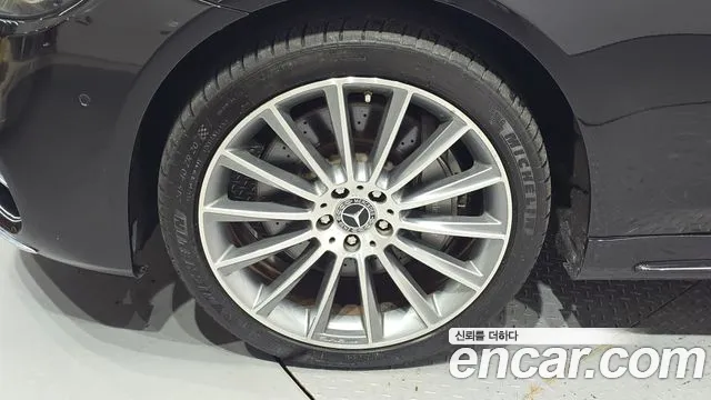Mercedes-Benz S-Класс 2018 thumb 5