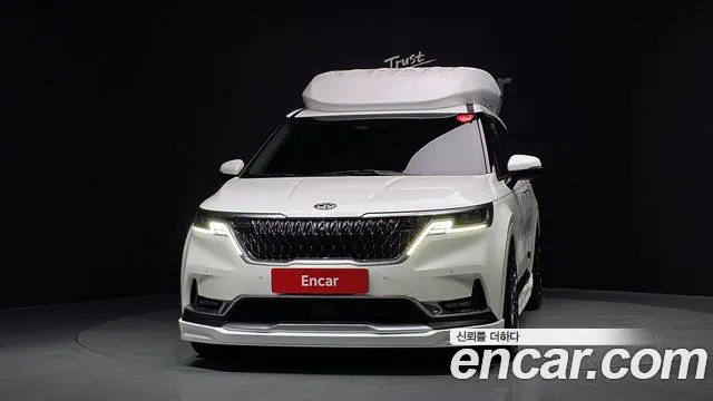 Kia Carnival 2021 thumb 3