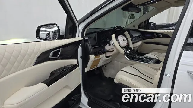 Kia Carnival 2021 thumb 10