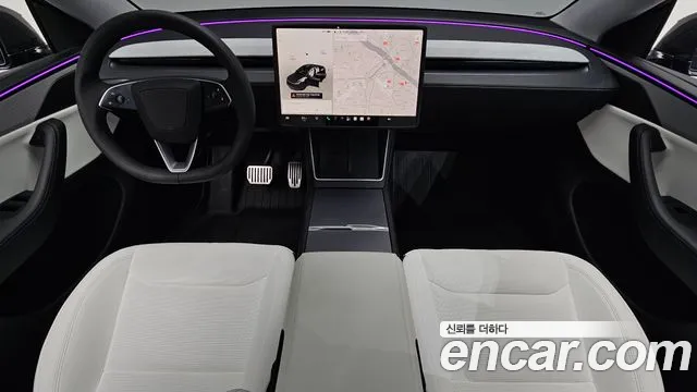 Tesla Model Y 2025 thumb 6