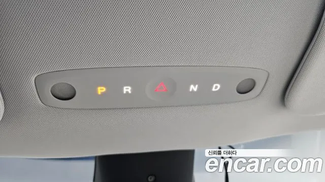 Tesla Model Y 2025 thumb 8
